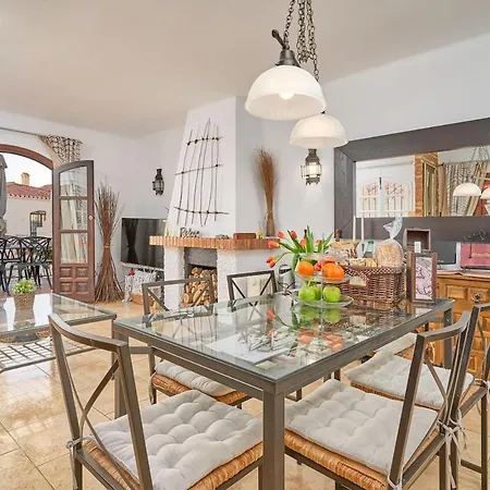 Casa Naranjos, Capistrano, * Nerja